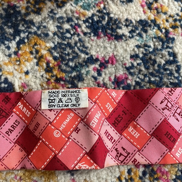 Twilly Hermès scarf with box - Picture 3 of 7